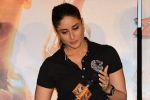 Kareena Kapoor at the Trailer launch of Singham Returns on 11th July 2014 (201)_53c185e16a185.JPG