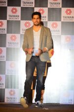 Sidharth Malhotra at Taiwan Excellence launch in ITC Parel on 10th July 2014 (3)_53c1714565ec0.JPG