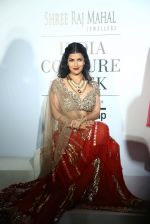 Nimrat Kaur for Rina Dhaka at IIJW 2014 in Grand Hyatt, Mumbai on 16th July 2014 (45)_53c8013308a20.jpg