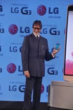 Amitabh Bachchan at lg mobile launch in Mumbai on 21st July 2014 (130)_53cd5d16871eb.JPG