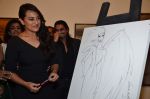 Sonakshi Sinha pays tribute to artist Prafula Dhanukar in Jehangir Art Gallery, Mumbai on 21st July 2014 (9)_53ce6cfe38e90.JPG