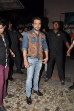 Emraan Hashmi sells tickets for Raja Natwarlal Promotions in Gaiety, Mumbai on 26th July 2014 (83)_53d457a5e642c.JPG