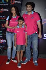 Sonali Bendre, Goldie Behl at Pro Kabbadi Match in NSCI on 26th July 2014 (154)_53d463e182c86.JPG