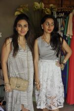 at a Spicy Sangria Pop Up exhibition hosted by Shaan and Sharmilla Khanna in Mana Shetty_s R House in Worli on 26th July 2014 (75)_53d457df4a211.JPG