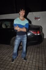 Tiger Shroff snapped in PVR on 1st Aug 2014 (22)_53dcc012b7e1c.JPG