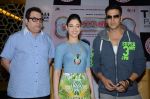 Akshay Kumar, Tamannaah Bhatia, Ramesh Taurani at the promotion of movie It_s entertainment in south on 4th Aug 2014 (159)_53e1c664407e7.jpg