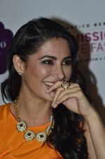 Nargis Fakhri at Portico collection launch in Olive on 4th Aug 2014 (74)_53e1c82587adc.JPG