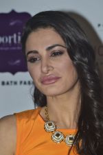 Nargis Fakhri at Portico collection launch in Olive on 4th Aug 2014 (87)_53e1c838091f2.JPG
