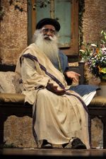 at Sony DADC DVD launch of _Leadership Beyond the leeder_ a conversation with Sadhguru in Sion on 4th Aug 2014 (54)_53e1f00fb21b4.JPG