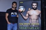 Sachin Joshi_s peta ad on the occasion of his bday in PVR, Mumbai on 6th Aug 2014 (11)_53e3409639a49.JPG