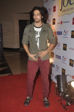 Ali Fazal at Premiere of The 100 foot journey hosted by Om Puri in PVR, Mumbai on 7th Aug 2014 (28)_53e4dc8ad6870.JPG