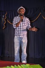 Remo D Souza at Desi Kattey promotions in Jaihind College on 9th Aug 2014 (13)_53e75f4fc39a8.JPG