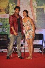 Arjun Kapoor, Deepika Padukone at Finding Fanny musical event in Novotel, Mumbai on 10th Aug 2014 (46)_53e8be753ec56.JPG