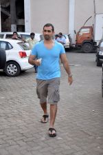 Emraan Hashmi on the sets of Captain Tiao in Mumbai on 10th Aug 2014 (32)_53e8bddbc3ee5.JPG