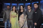 Emraan Hashmi, Humaima Malik, Madhuri Dixir, Karan Johar, Remo D Souza promotes Raja Natwarlal on the sets of Jhalak Dikhla Jaa Season 7 in Filmcity on 12th Aug 2014 (1 (153)_53eb0e49c65d1.JPG