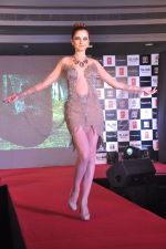 Model on ramp to promote Creature 3d film in R City Mall, Mumbai on 12th Aug 2014 (402)_53eb6ef5424be.JPG