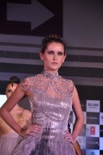 Model on ramp to promote Creature 3d film in R City Mall, Mumbai on 12th Aug 2014 (559)_53eb6fcb34553.JPG