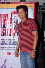 Shaan rehearses for concert in Sakinaka on 12th Aug 2014 (17)_53eb0b41e404c.JPG