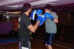 Vivaan Shah at Gold Gym introduces Wolverine workout in Bandra, Mumbai on 12th Aug 2014 (195)_53eb0b38d716f.JPG