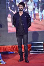 Shahid Kapoor at Haider promotions at Umang College festival  in Parle, Mumbai on 15th Aug 2014 (216)_53ef4ab7acf7f.JPG