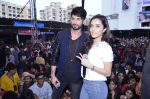Shraddha Kapoor, Shahid Kapoor at Haider promotions at Umang College festival  in Parle, Mumbai on 15th Aug 2014 (89)_53ef4af5118f8.JPG