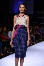 Model walk the ramp for Archana Rao at Lakme Fashion Week Winter Festive 2014 Day 2 on 20th Aug 2014 (68)_53f48171f07b0.JPG