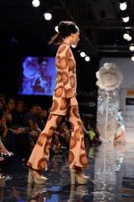 Model walk the ramp for Masaba Gupta at Lakme Fashion Week Winter Festive 2014 Day 1 on 19th Aug 2014 (1071)_53f4604076cd4.JPG