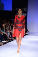 Model walk the ramp for Surendry at Lakme Fashion Week Winter Festive 2014 Day 2 on 20th Aug 2014  (18)_53f48251988c7.JPG