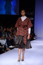 Model walk the ramp for Surendry at Lakme Fashion Week Winter Festive 2014 Day 2 on 20th Aug 2014  (56)_53f482850460e.JPG