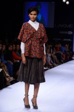 Model walk the ramp for Surendry at Lakme Fashion Week Winter Festive 2014 Day 2 on 20th Aug 2014  (60)_53f4828ab2fa0.JPG