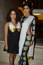 Shilpa Shetty, Masaba Gupta on Day 1 at Lakme Fashion Week Winter Festive 2014 on 19th Aug 2014 (271)_53f46739870d1.JPG