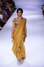 Konkona Sen Sharma walk the ramp for Alavila at Lakme Fashion Week Winter Festive 2014 Day 3 on 21st Aug 2014 (246)_53f73ed47abcc.JPG