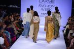 Konkona Sen Sharma walk the ramp for Alavila at Lakme Fashion Week Winter Festive 2014 Day 3 on 21st Aug 2014 (281)_53f73f050f0c2.JPG