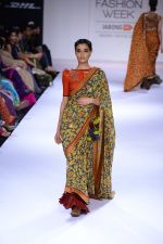 Model walk the ramp for Sashikant Naidu at Lakme Fashion Week Winter Festive 2014 Day 3 on 21st Aug 2014 (91)_53f7420e6822a.JPG