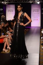 Model walk the ramp for Arpita Mehra at LFW 2014 Day 6 on 24th Aug 2014 (44)_53fafb301a918.JPG