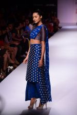 Model walk the ramp for Payal Singhal at LFW 2014 Day 5 on 23rd Aug 2014 (178)_53faf97c7de30.JPG
