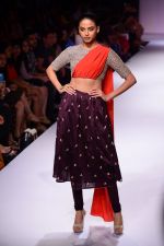 Model walk the ramp for Payal Singhal at LFW 2014 Day 5 on 23rd Aug 2014 (209)_53faf9a24627d.JPG