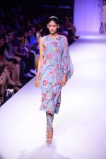 Model walk the ramp for Payal Singhal at LFW 2014 Day 5 on 23rd Aug 2014 (55)_53faf8de8030d.JPG
