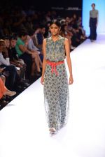 Model walk the ramp for Priyadarshini Rao at LFW 2014 Day 6 on 24th Aug 2014 (48)_53faf917be8be.JPG