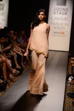 Model walk the ramp for Riddhi Mehra at LFW 2014 Day 6 on 24th Aug 2014 (286)_53fb12077a41b.JPG