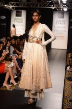 Model walk the ramp for Riddhi Mehra at LFW 2014 Day 6 on 24th Aug 2014 (296)_53fb121348066.JPG