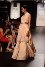 Model walk the ramp for Riddhi Mehra at LFW 2014 Day 6 on 24th Aug 2014 (305)_53fb121e3a2ec.JPG