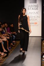 Model walk the ramp for Riddhi Mehra at LFW 2014 Day 6 on 24th Aug 2014 (345)_53fb124a3931d.JPG