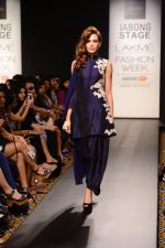 Model walk the ramp for Riddhi Mehra at LFW 2014 Day 6 on 24th Aug 2014 (357)_53fb1257803da.JPG