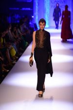 Model walk the ramp for Shantanu Nikhil at LFW 2014 Day 5 on 23rd Aug 2014 (188)_53fafb2ad68f5.JPG