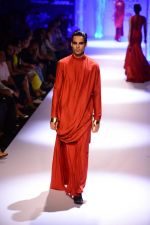 Model walk the ramp for Shantanu Nikhil at LFW 2014 Day 5 on 23rd Aug 2014 (211)_53fafb620a742.JPG