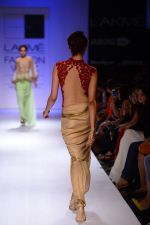Model walk the ramp for Sonaakshi Raaj at LFW 2014 Day 6 on 24th Aug 2014 (82)_53fb2d03d0ce4.JPG