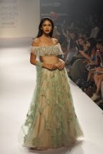 Model walk the ramp for Shehla Khan at LFW 2014 Day 5 on 23rd Aug 2014 (111)_53fc91a1e82f2.JPG