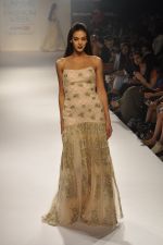 Model walk the ramp for Shehla Khan at LFW 2014 Day 5 on 23rd Aug 2014 (54)_53fc915c14a48.JPG