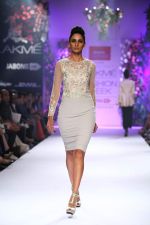 Model walk the ramp for Varun Bahl at LFW 2014 Day 6 on 24th Aug 2014 (103)_53fc77066d77f.JPG
